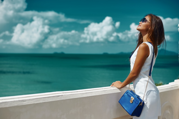 fashionable ladies bag