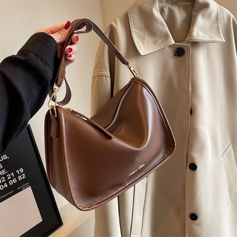 Brown Retro Underarm Shoulder Bag