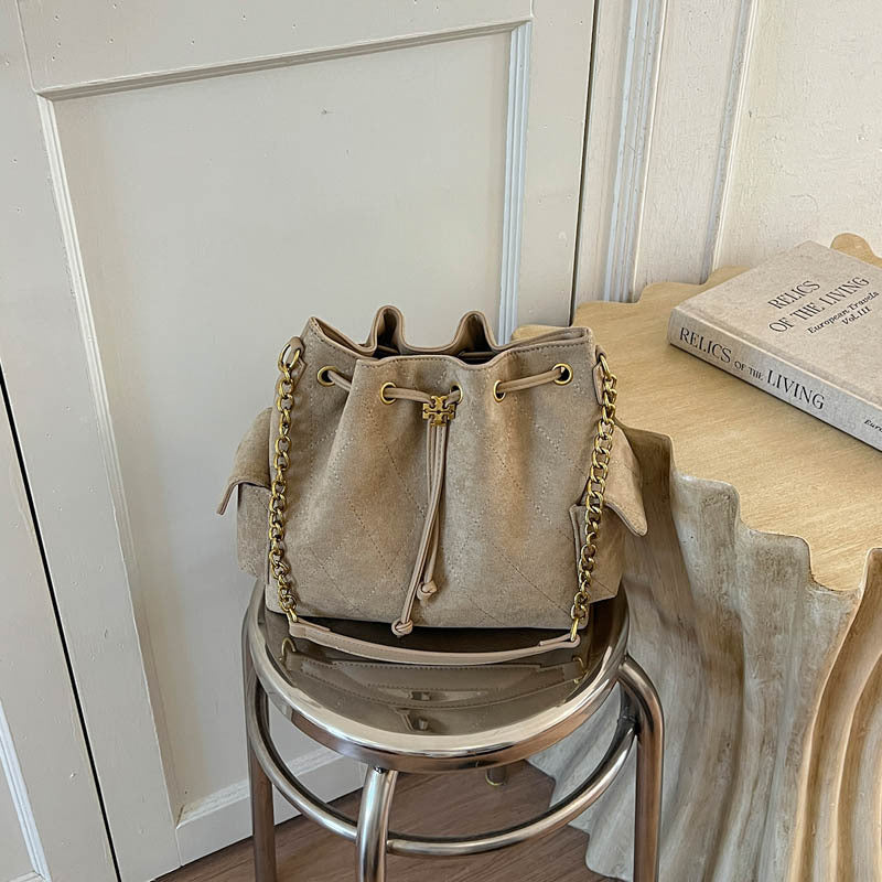 Quilted Drawstring Chain Bucket Bag