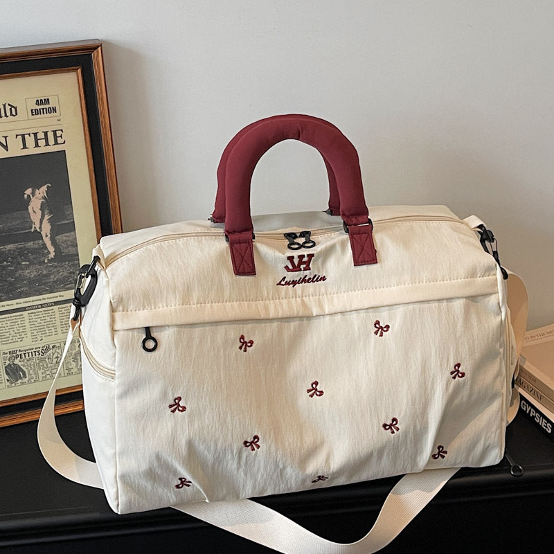 BusinessEase Women’s Travel Duffle Bag