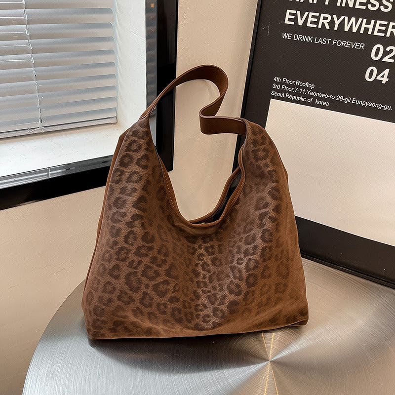 Wild Chic Shoulder Bag