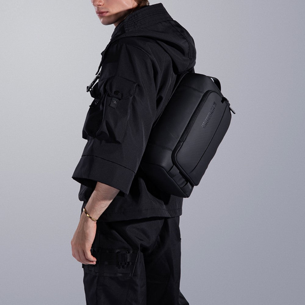 Men’s Large Capacity Splash Proof Crossbody Bag
