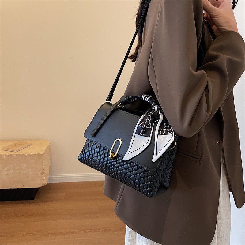 French Niche Small Square Commuting Shoulder Bag