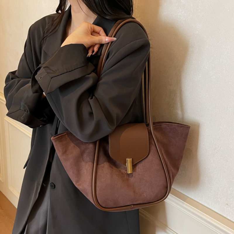 Lockable Large Capacity Underarm Shoulder Bag