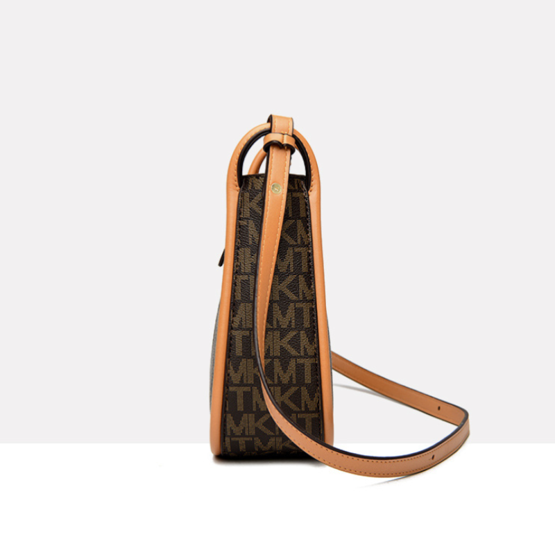 Saddle Ease Simple Shoulder Bag