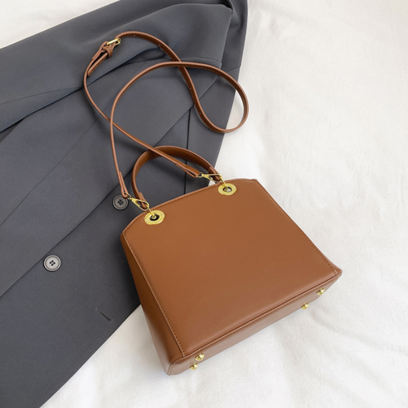 Bow Detail Chic Handbag