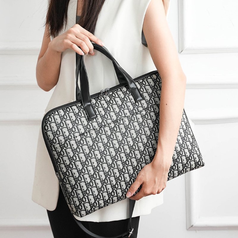 Universal Slim Laptop Bag