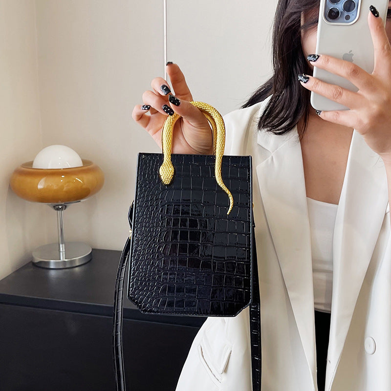 Elegant Crocodile Pattern Shiny Handbag