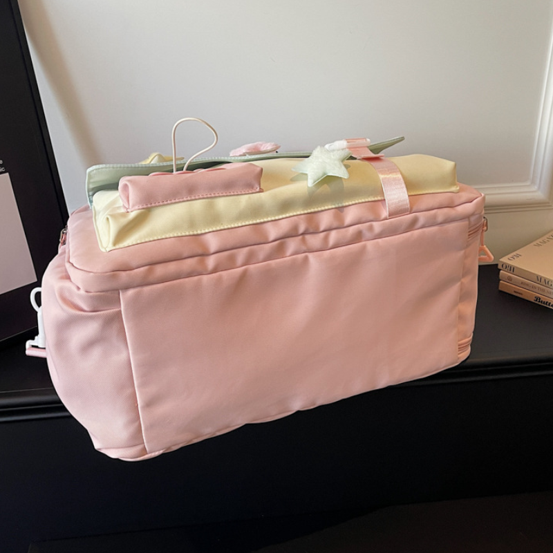 Contrast Carry Women’s Travel Shoulder Bag