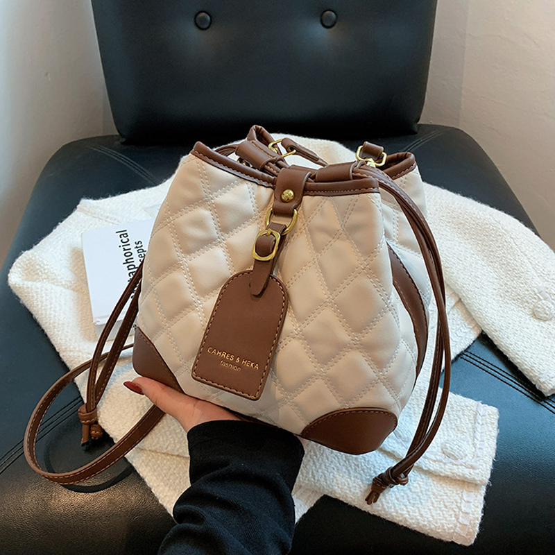 Diamond Stitch Messenger Bucket Bag