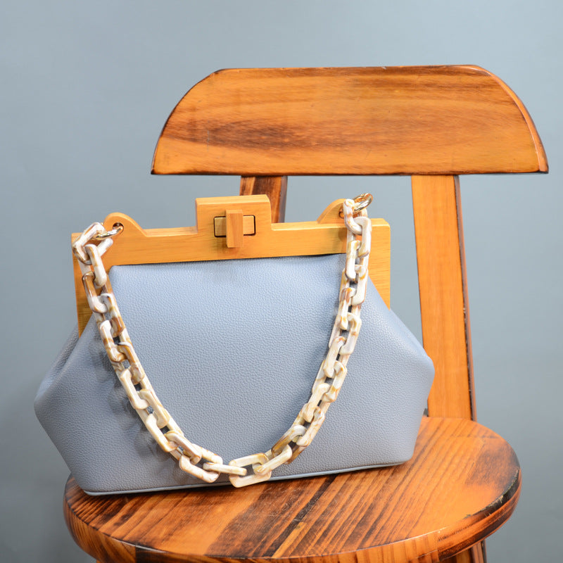 Chic Chain Affair Shoulder Bag