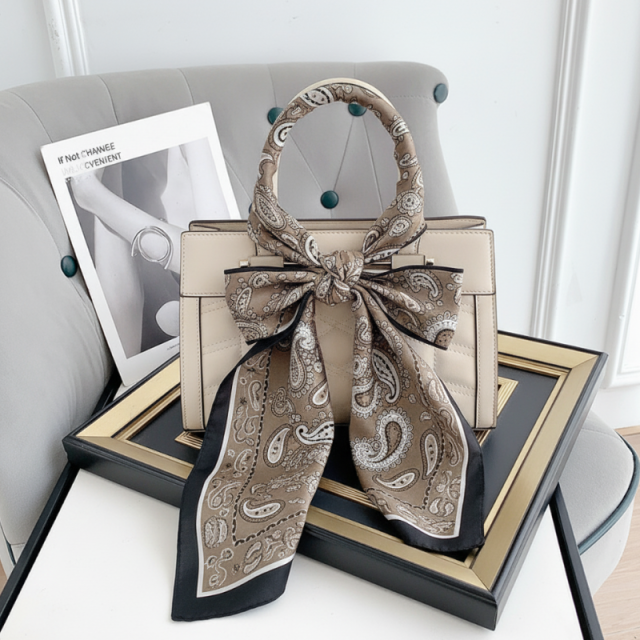 Heritage Bloom Scarf