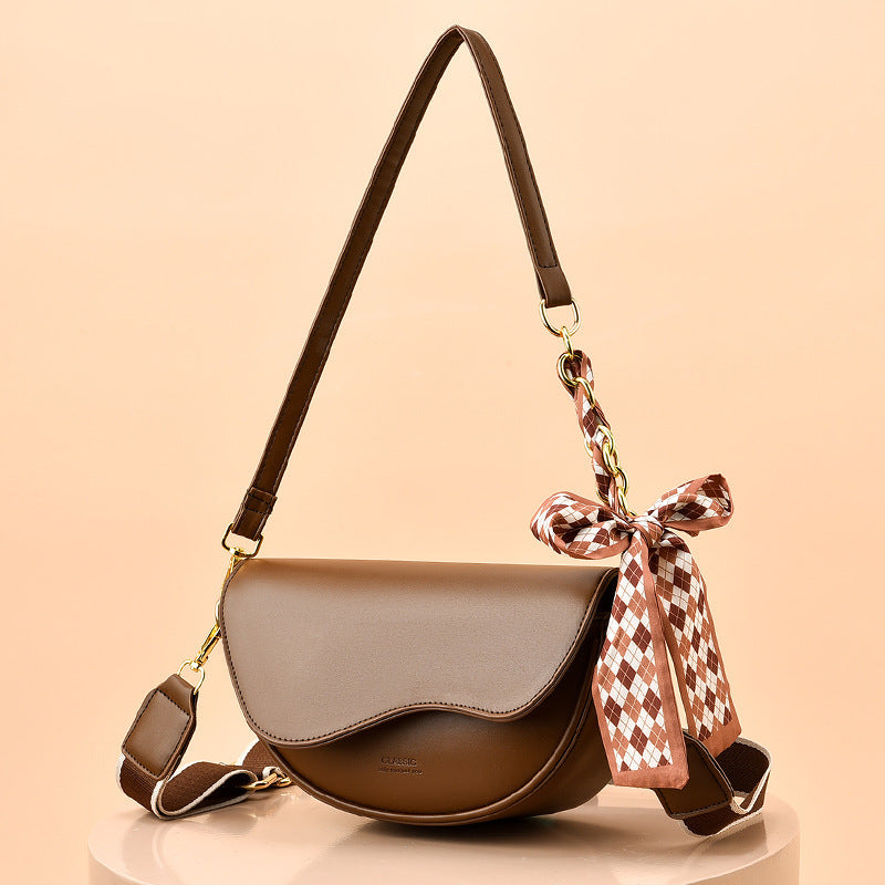 Saddle Muse Underarm Shoulder Bag