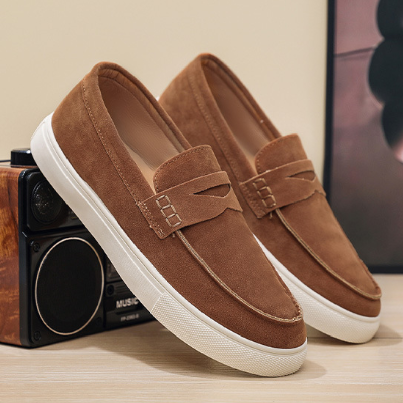 Fashionable British Style Loafers