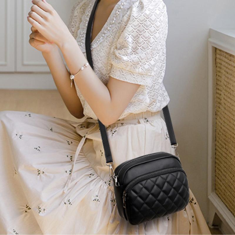 Noir Quilt Crossbody Bag