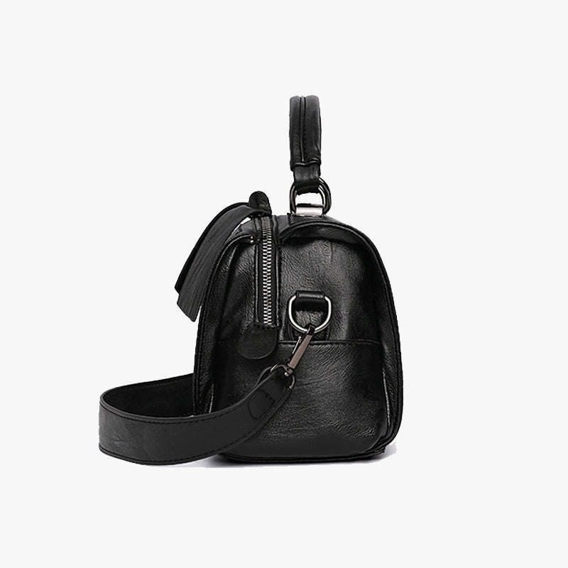 Fall Modern Classic Shoulder Bag