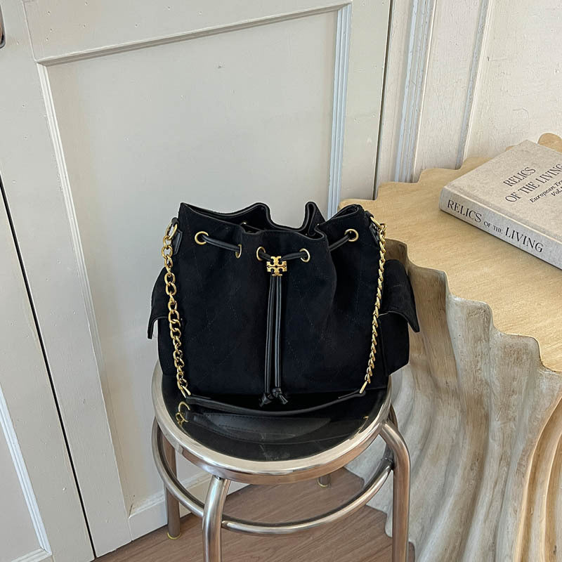Quilted Drawstring Chain Bucket Bag