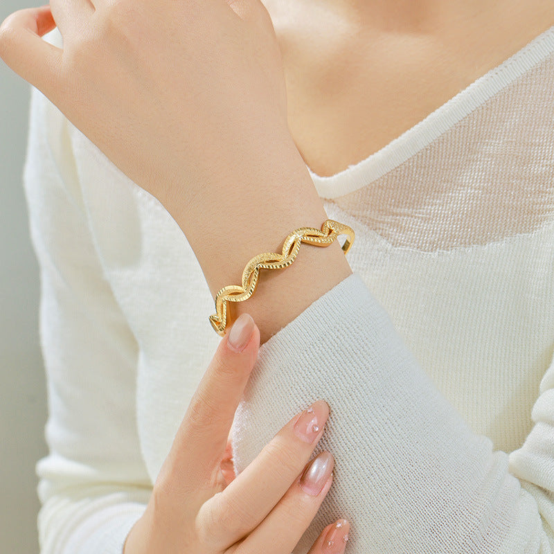 Minimalist Gold Plated Luxury Bracelet