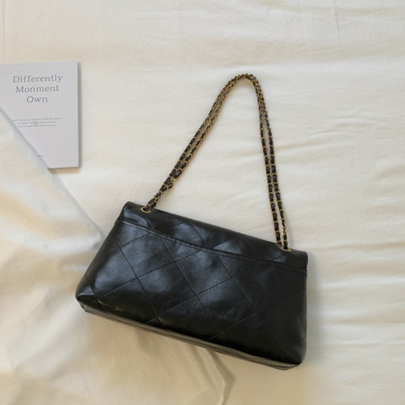 Urban Chain Women’s Shoulder Bag