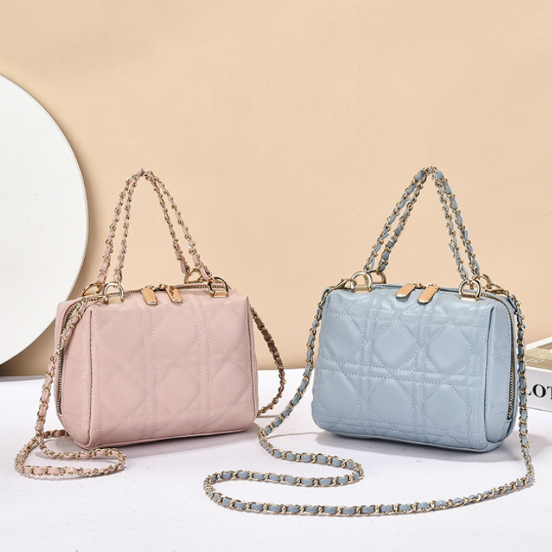 Velora Quilted Chain Stylish Shoulder Bag