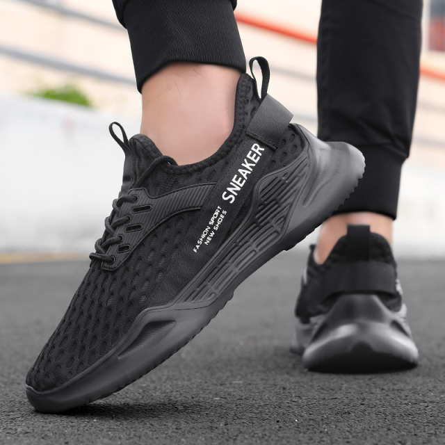 Men’s AirLift Mesh Height-Boost Runner Shoes