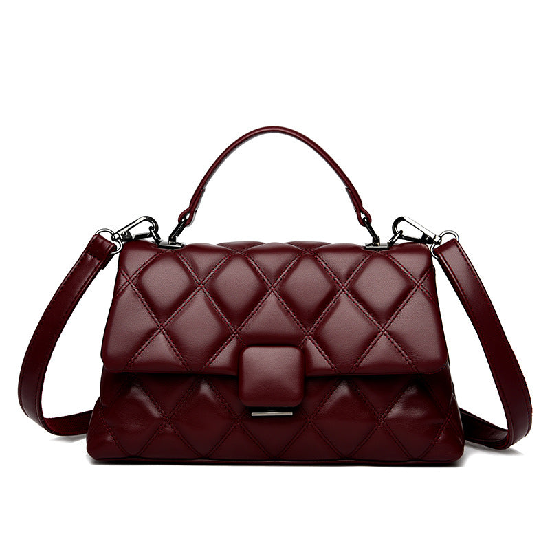 Elegant Quilted Flap Handbag with Crossbody Strap