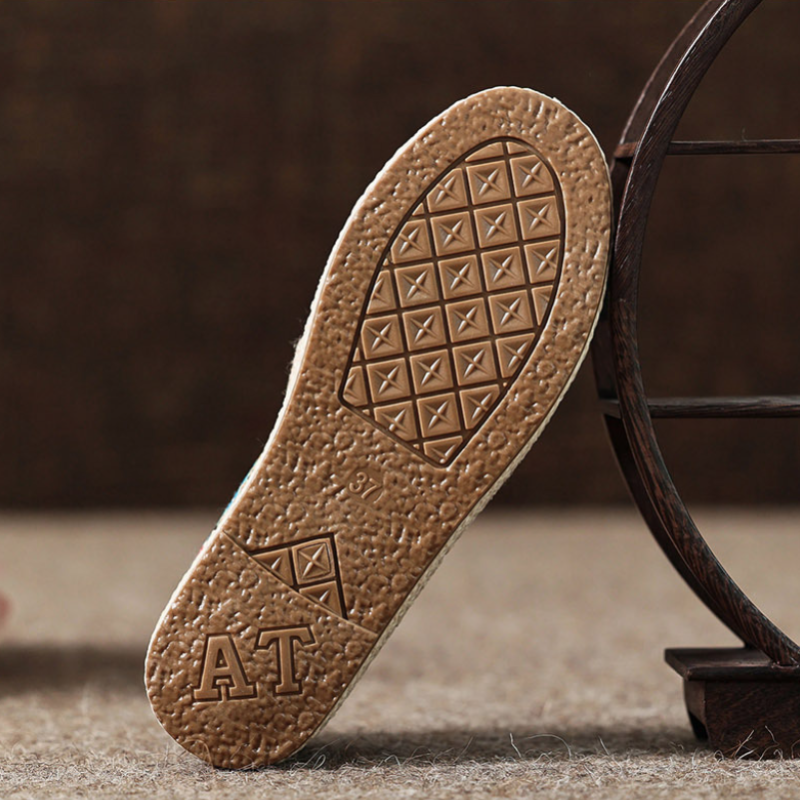 Sahara Grace Ethnic Pumps