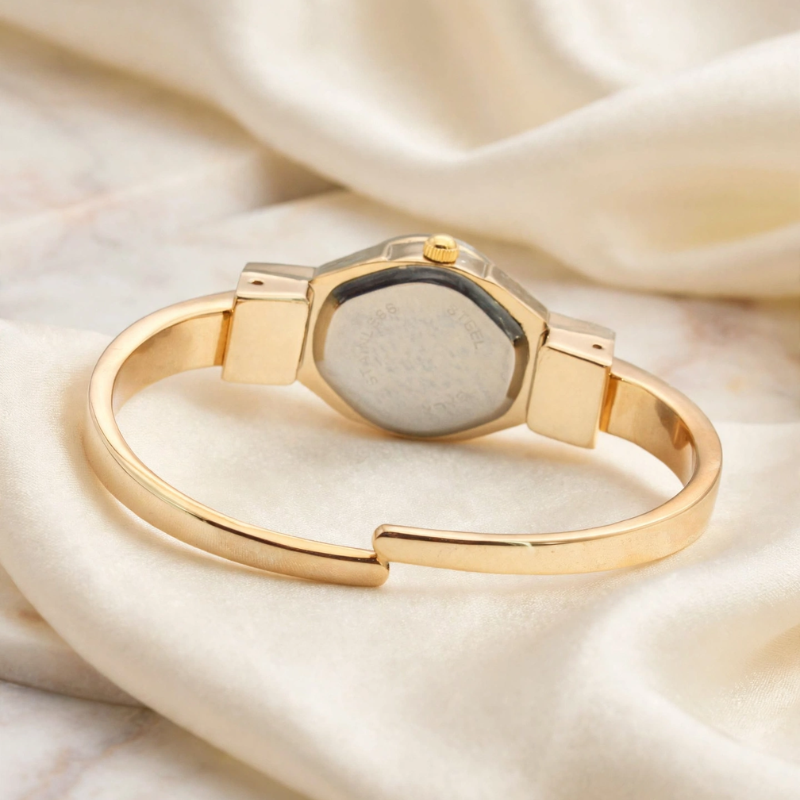 Flip Cover Bangle Watch
