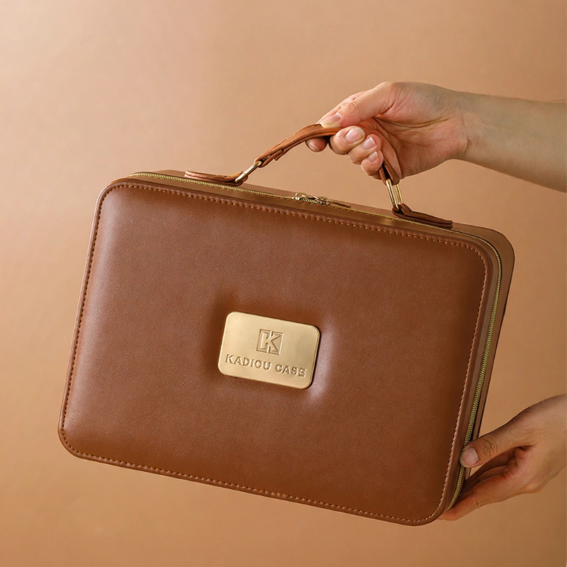 Glow Mirror Cosmetic Case