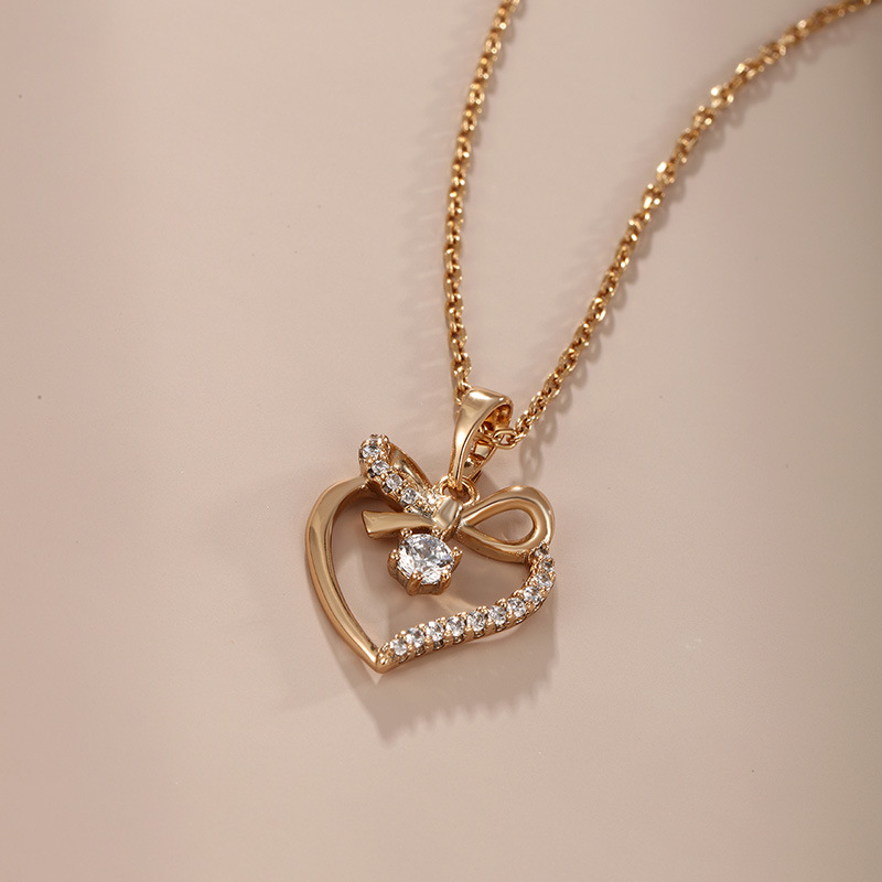Coeur Niche Heart Necklace
