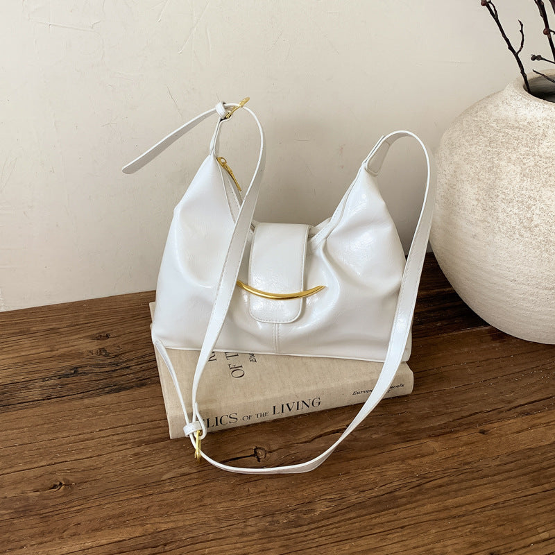 Waxed Heritage Women’s Shoulder Bag