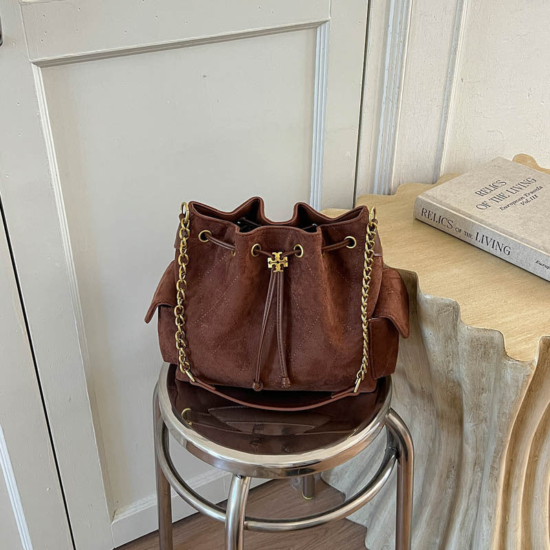 Quilted Drawstring Chain Bucket Bag