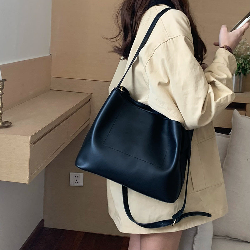 Women's Retro Shoulder Bag